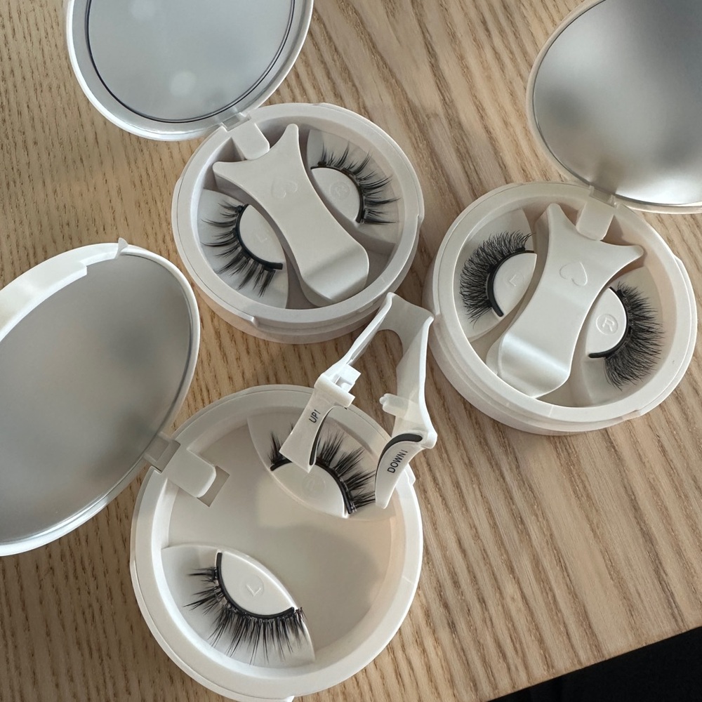 Magnetic Eyelash kit with Case and applicator / 3 sets